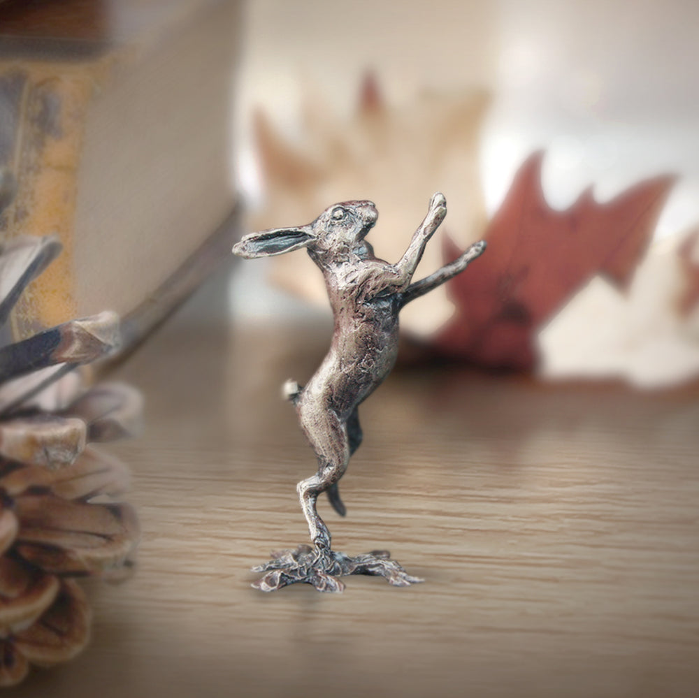 Butler & Peach Miniature Bronze Hare Boxing (2041)