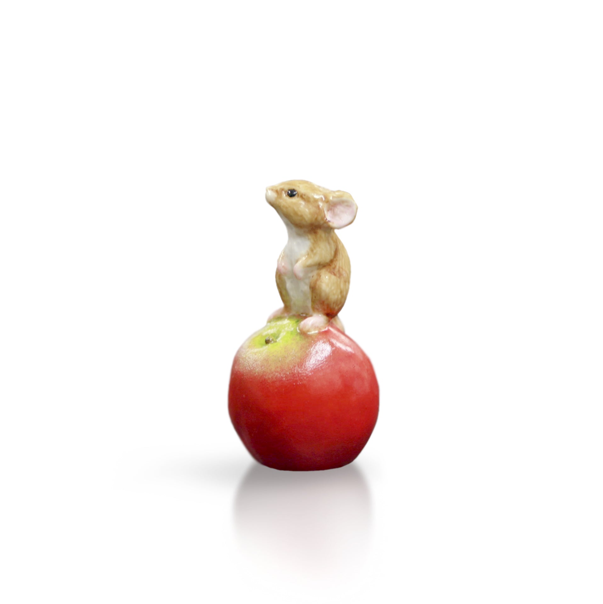 Baby Mouse on Apple (118BC)